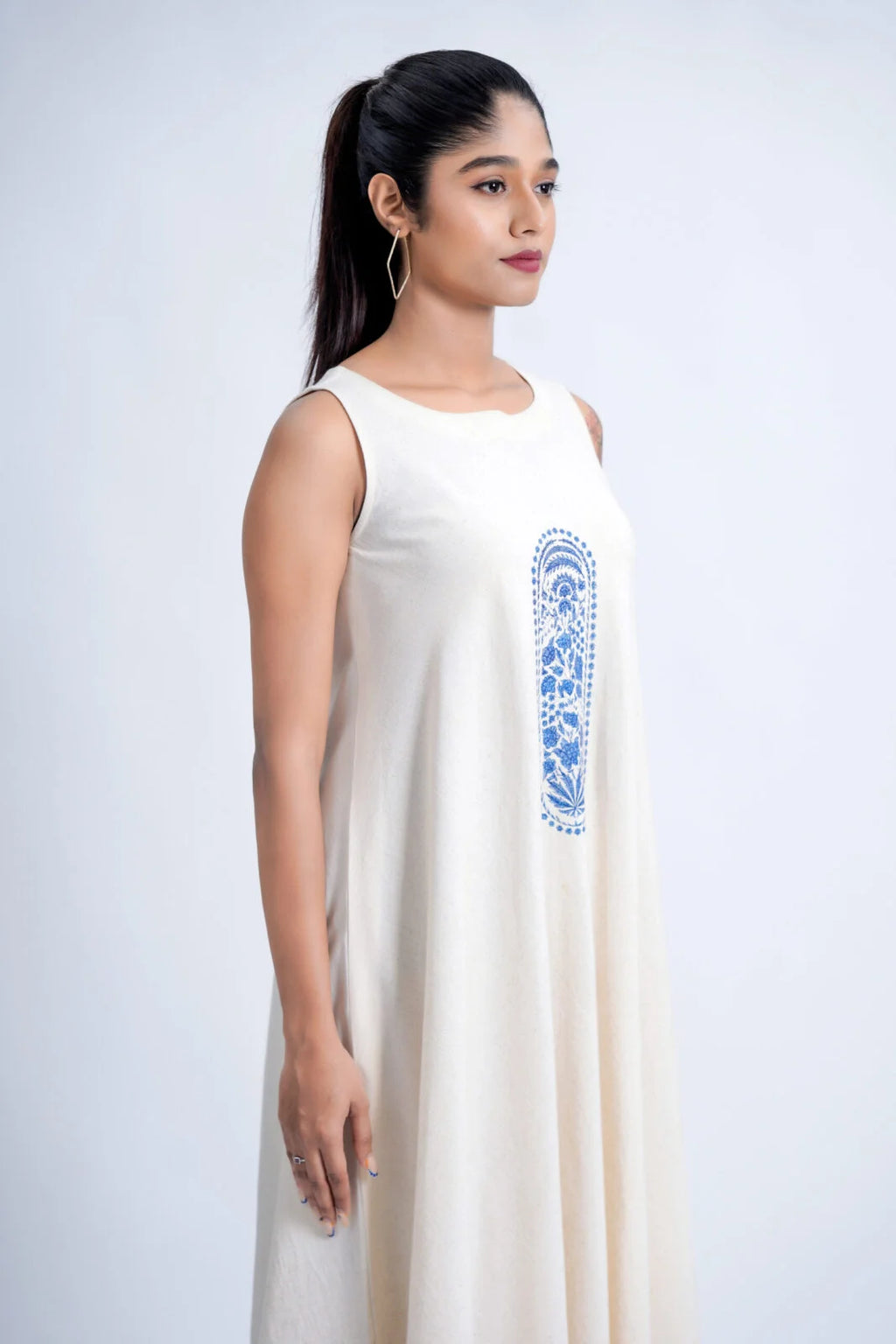 LINEN COTTON DRESS WITH INDIGO ARK MOTIF