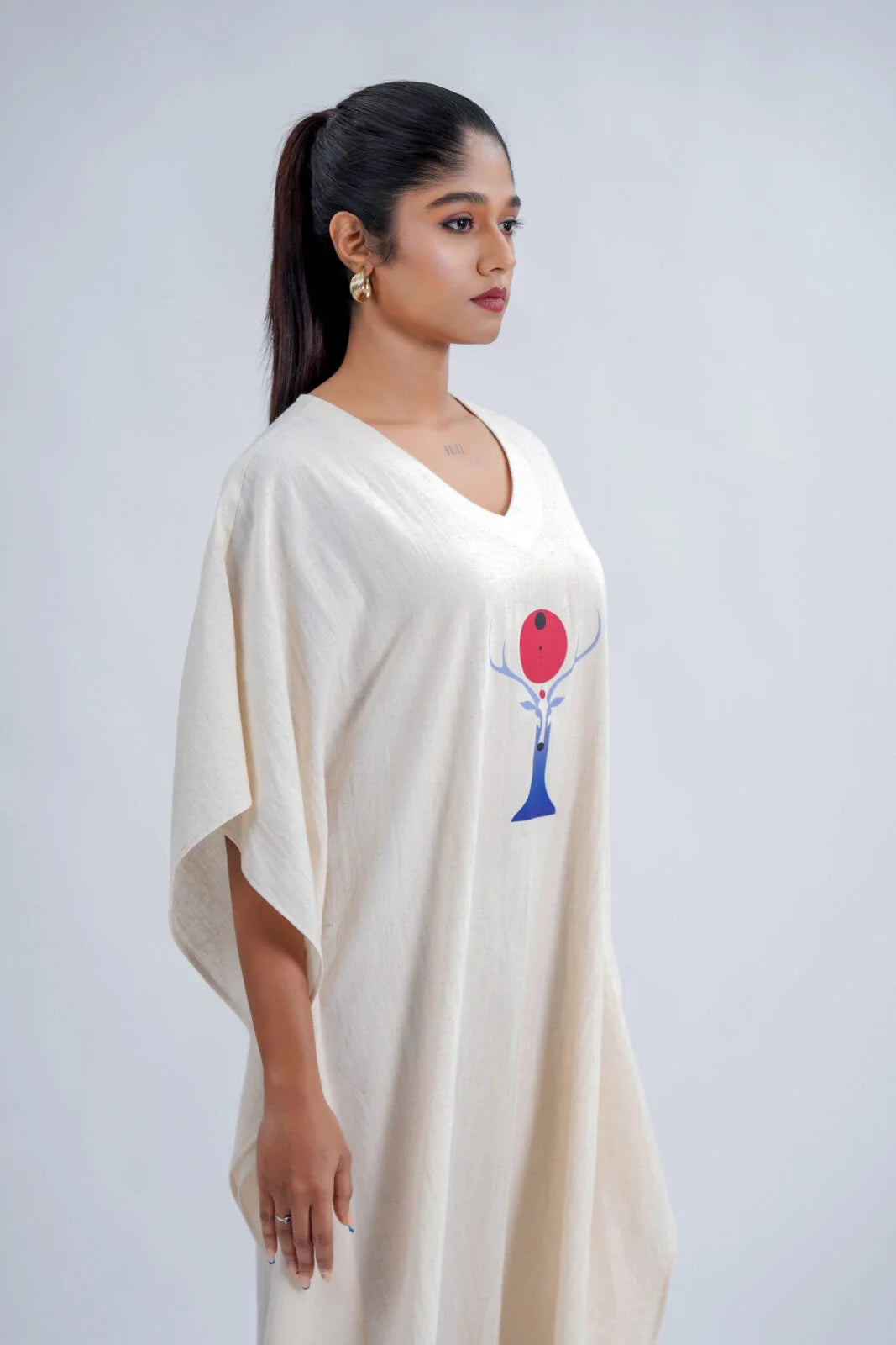 LINEN COTTON KAFTAN WITH RED MOON DEER MOTIF