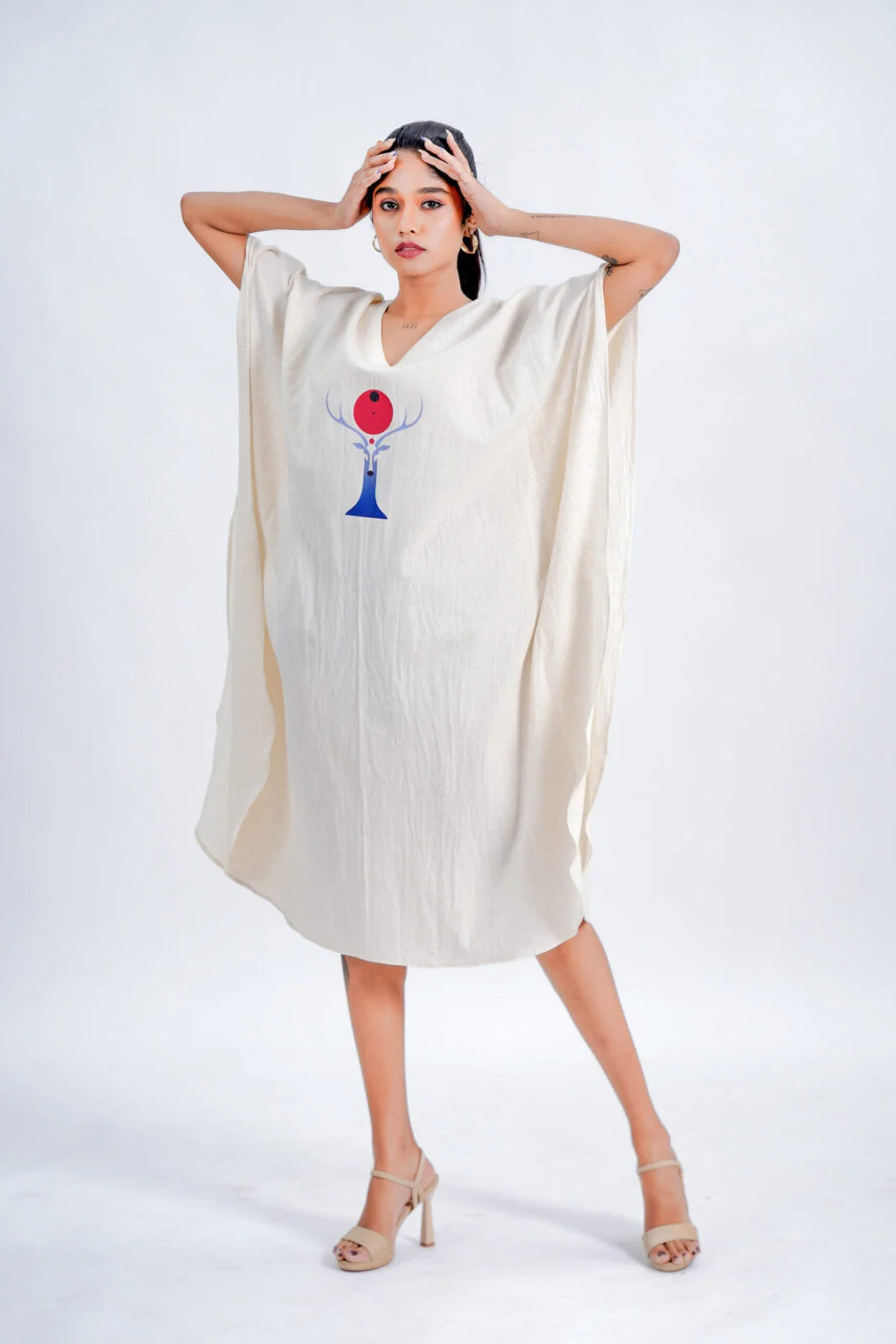 LINEN COTTON KAFTAN WITH RED MOON DEER MOTIF