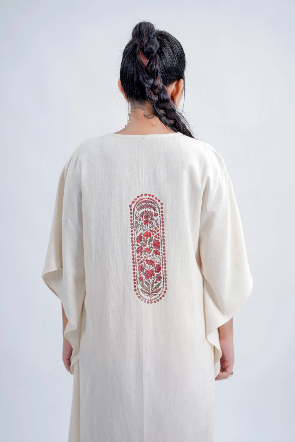 LINEN COTTON KAFTAN WITH RED ARCH MOTIF