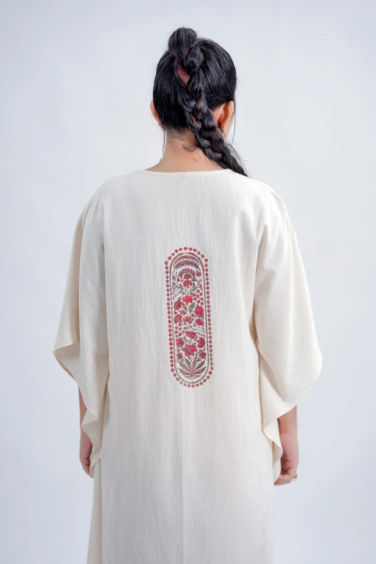 LINEN COTTON KAFTAN WITH RED ARCH MOTIF