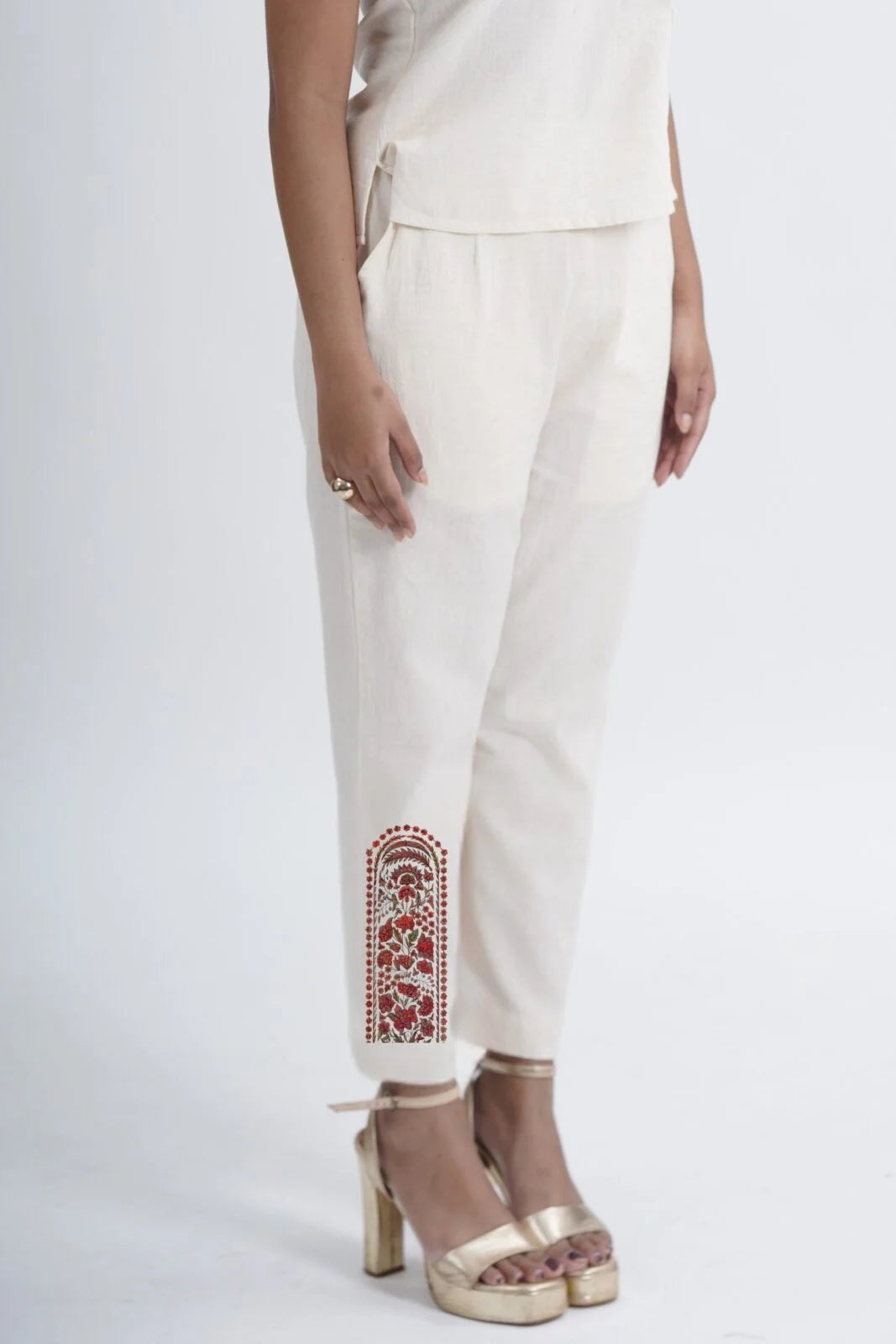 LINEN COTTON WOMENS PANT WITH RED ARK MOTIF