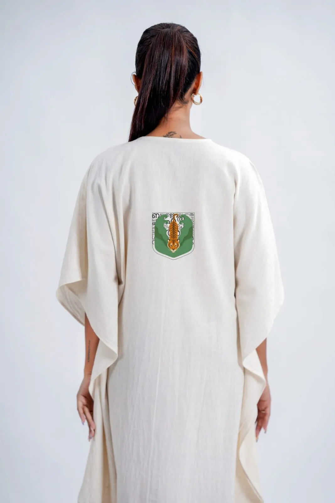 LINEN COTTON KAFTAN WITH TIGER MOTIF