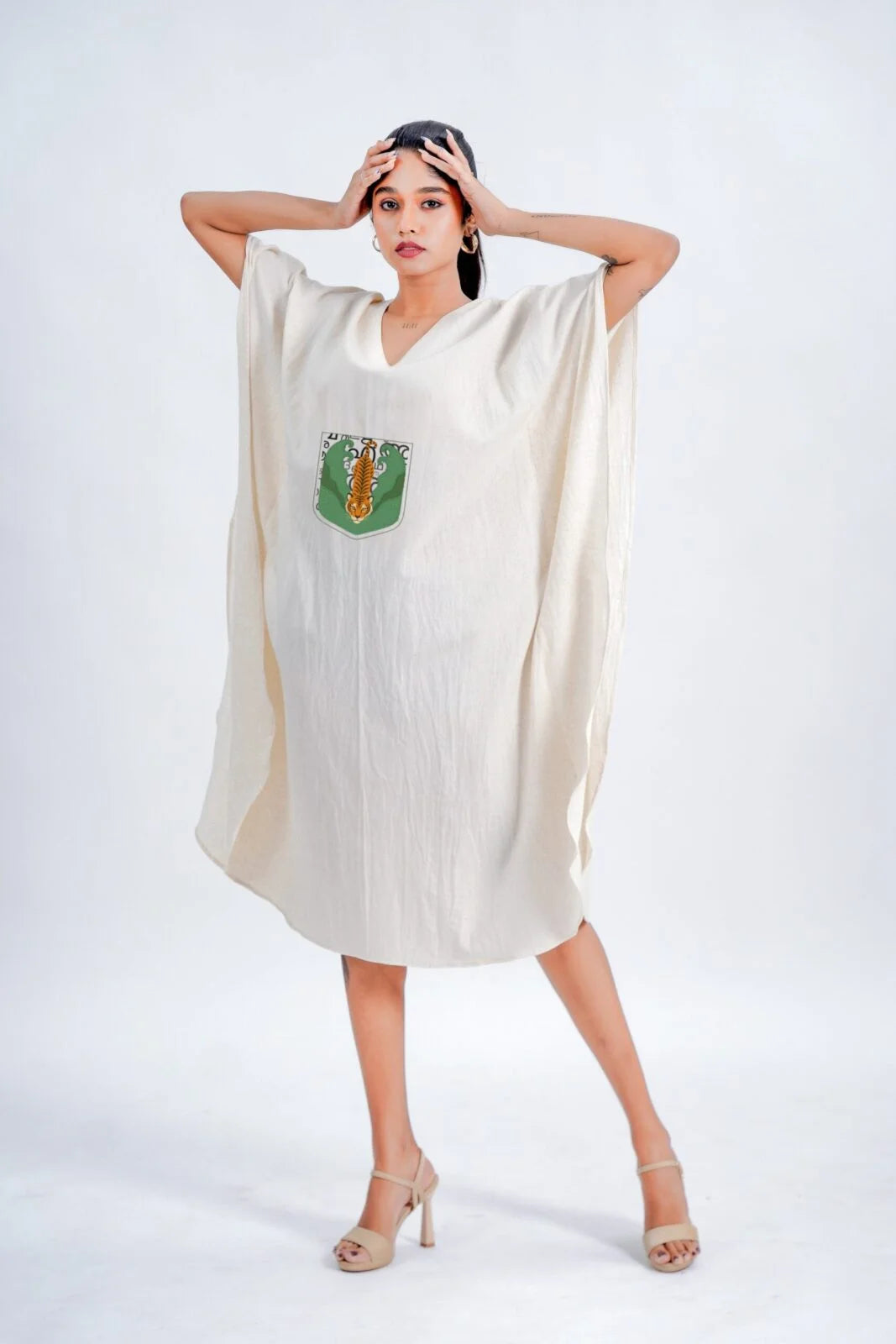 LINEN COTTON KAFTAN WITH TIGER MOTIF