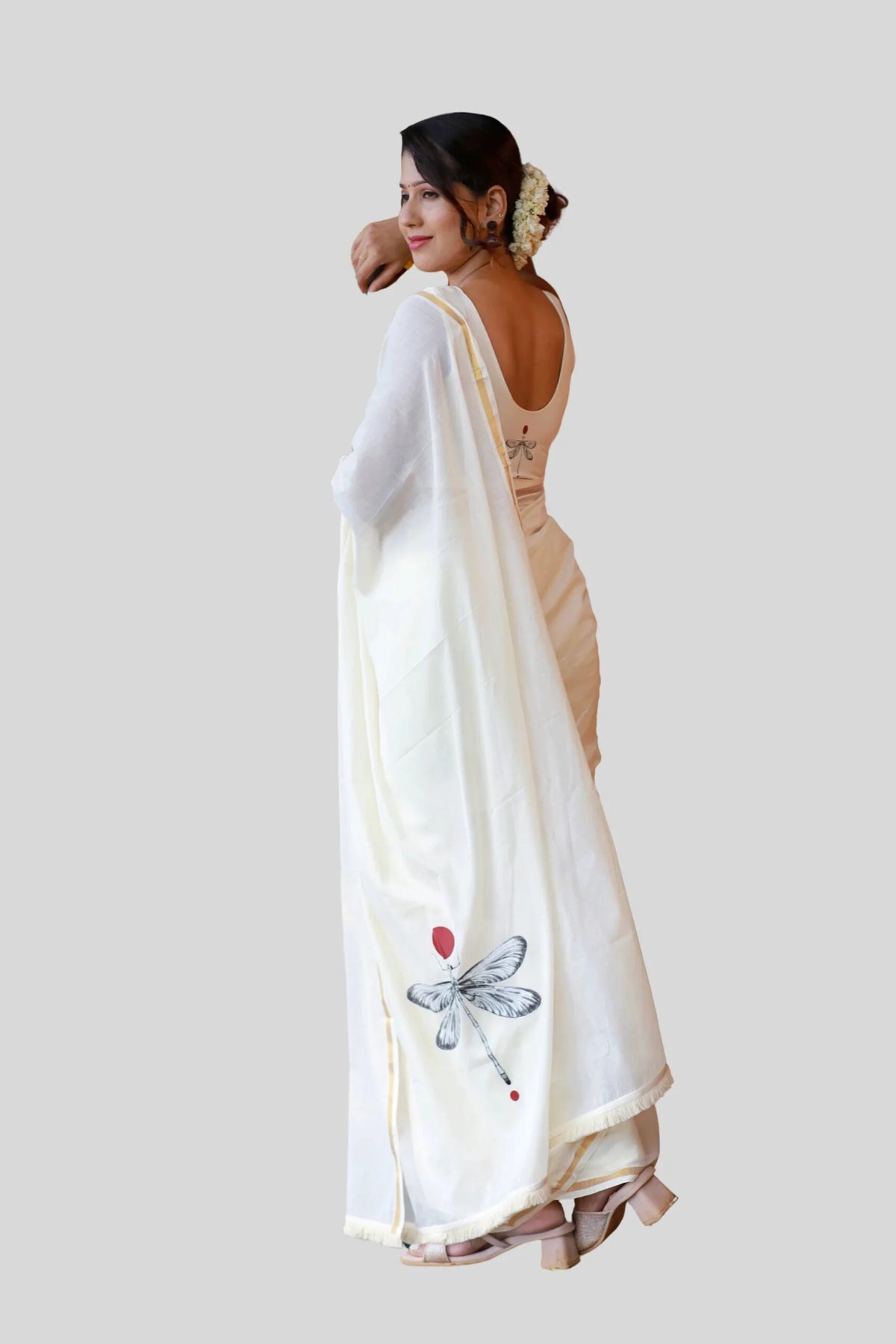 COTTON SAREE WITH DRAGONFLY MOTIF
