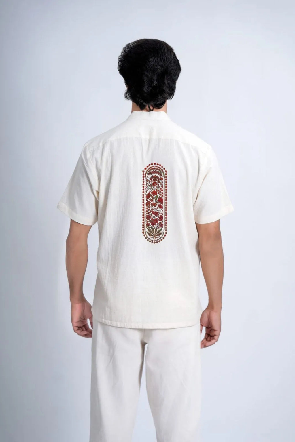 LINEN COTTON SHIRT WITH RED ARCH MOTIF