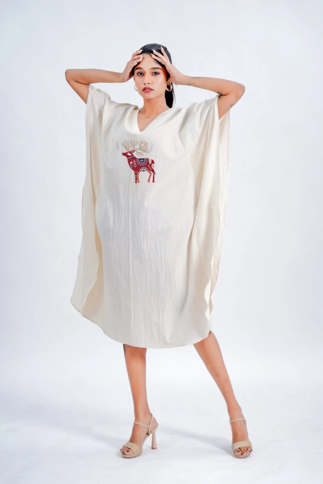 LINEN COTTON KAFTAN WITH RED DEER MOTIF